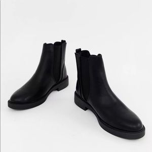 New Look Flat Chunky Chelsea Boot